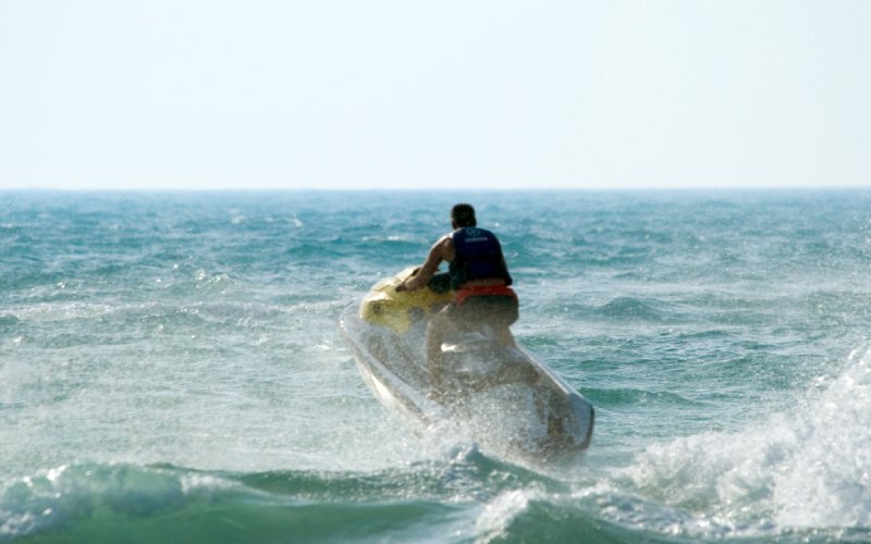 A man enjoying water sport in Dubai