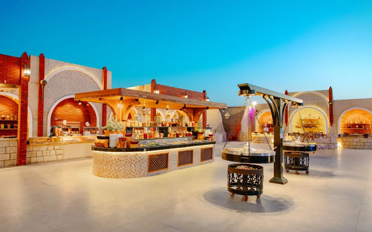 Dinner in Dubai Desert
